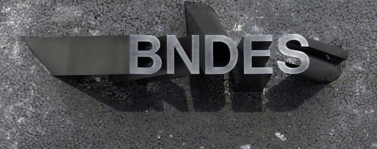 Linha de crédito do BNDES para estocagem de etanol terá impacto limitado, diz Fitch