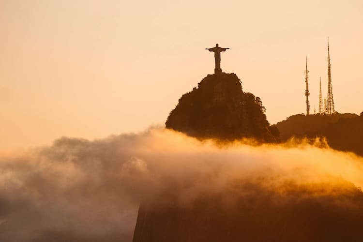 Da diplomacia à inflação: Como o conflito militar no Irã pode impactar o Brasil?