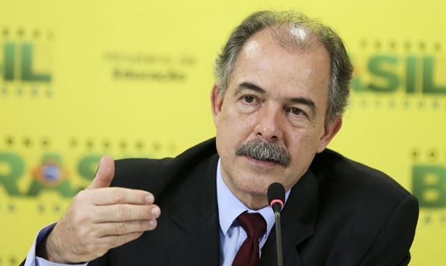 Mercadante detalha como o BNDES pretende se tornar um “banco verde”