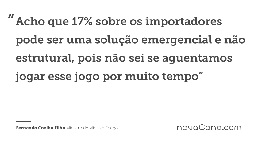 Acho que 17% sobre os importadores pode ser uma solução emergencial e não estrutural, pois não sei se aguentamos jogar esse jogo por muito tempo