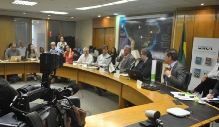 coletiva-unica-190413