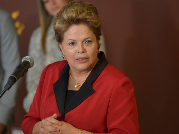 dilma-rousseff-fala-pacote-etanol-230413