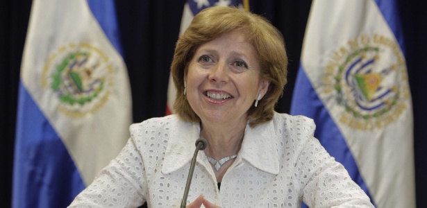 Liliana Ayalde 290414