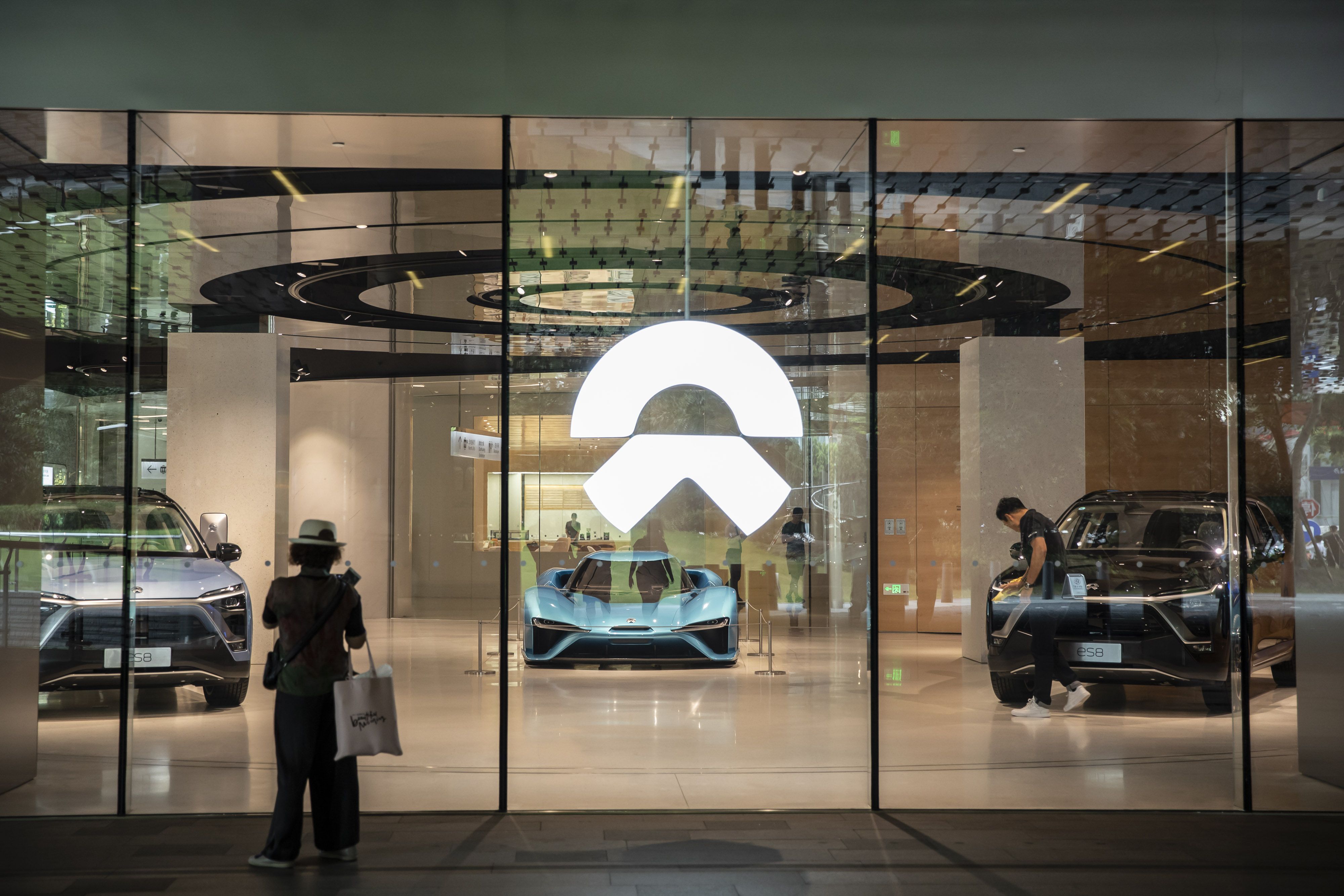 carros eletricos showroom 311018