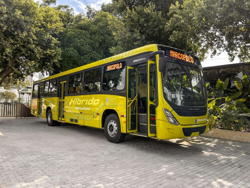 Marcopolo apresenta protótipo de ônibus urbano híbrido a etanol na COP30