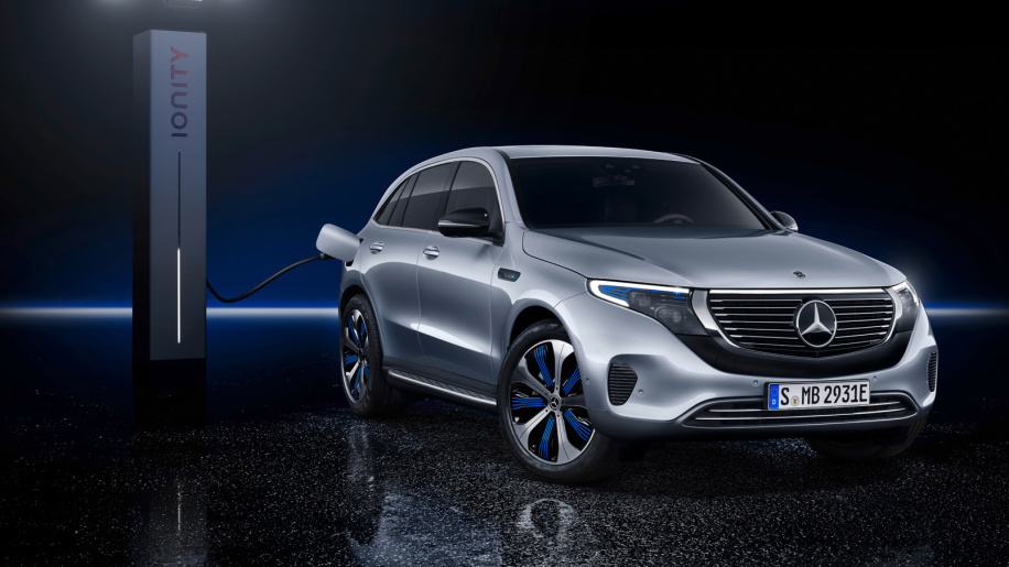 Em investida de US$ 12 bilhões, Mercedes apresenta carro elétrico para atacar a Tesla