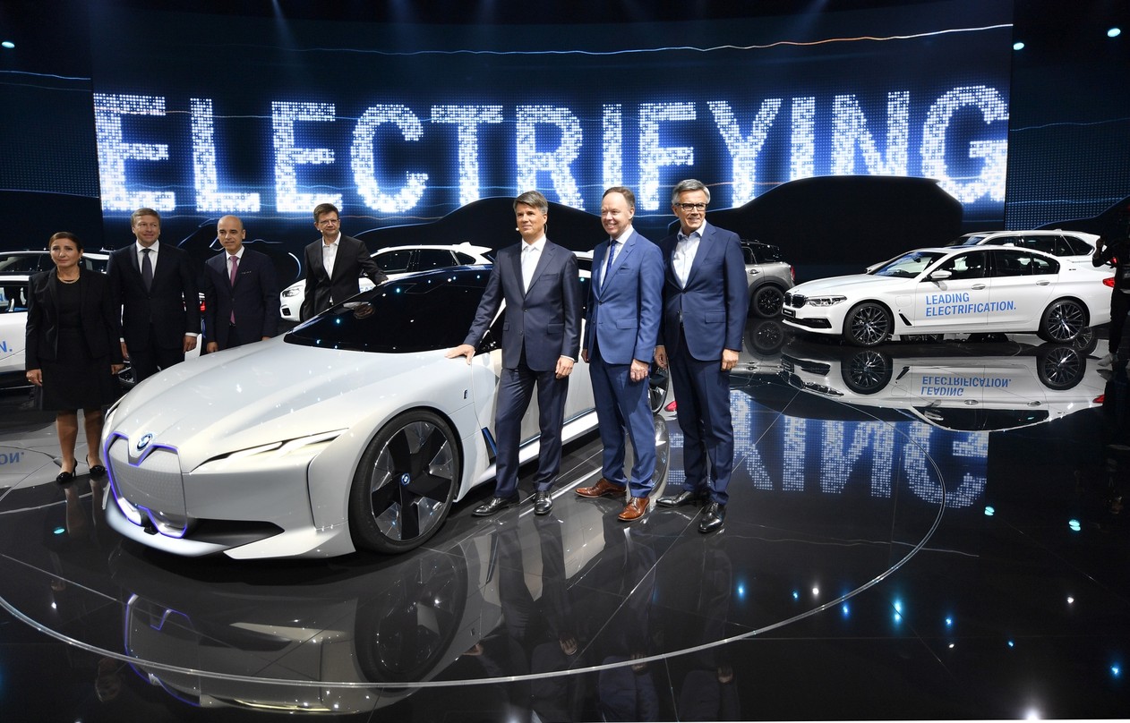 O mais 'elétrico' Salão do Automóvel