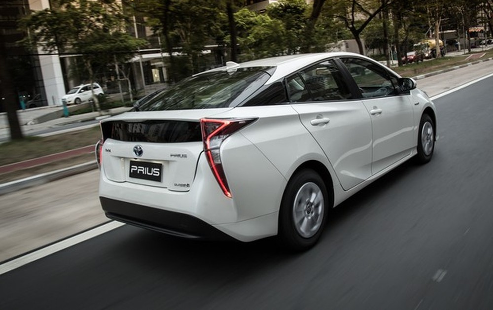 toyota prius 241017