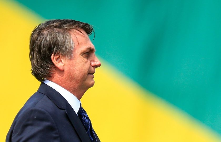 Bolsonaro defende ICMS nas refinarias e entrega direta de etanol para baratear combustíveis