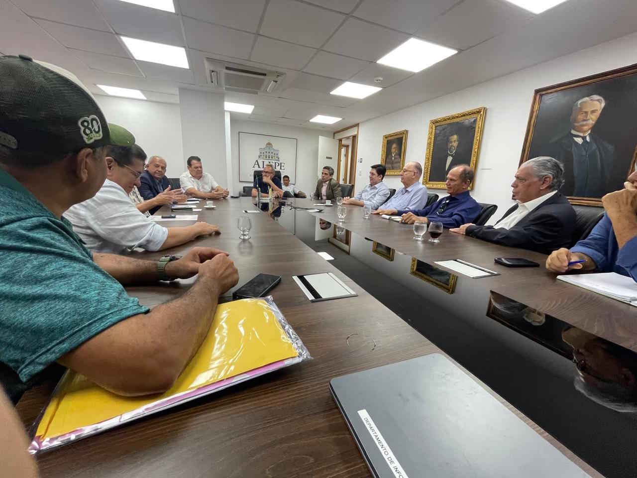 Em crise e sem fertilizantes, fornecedores de cana de Pernambuco organizam protesto