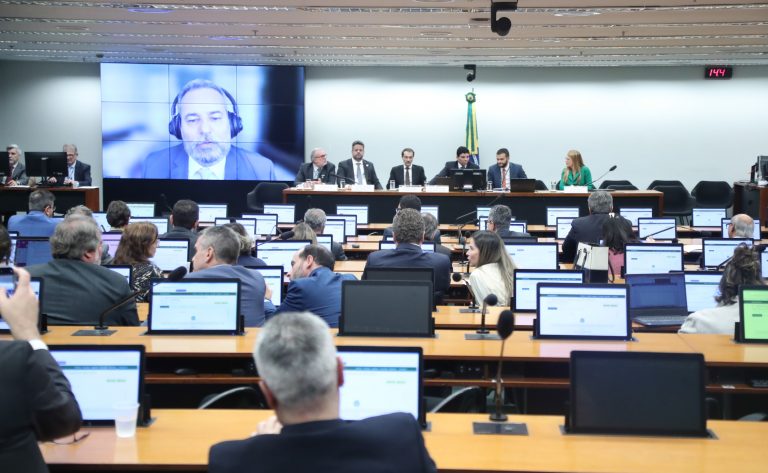 Setor de biocombustíveis propõe definição de margem competitiva na reforma tributária