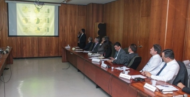 Duas entidades deixam a Câmara Setorial de Açúcar e Álcool e novos membros são oficializados