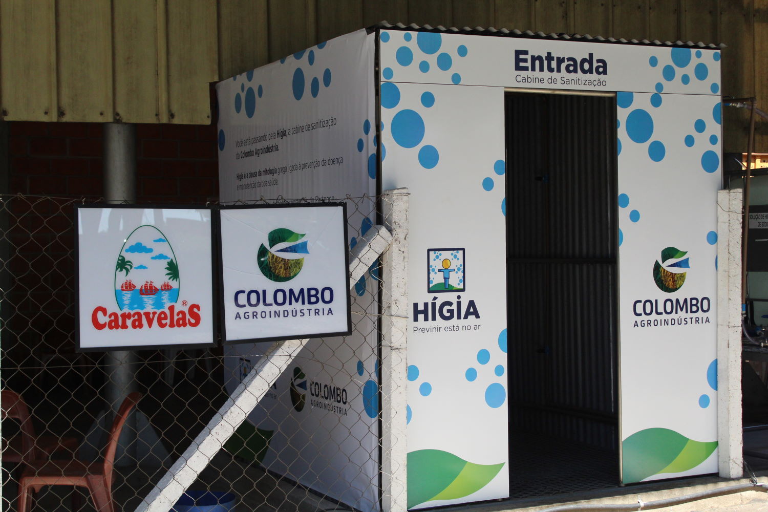 Inovação: Colombo Agroindústria implanta cabine de sanitização