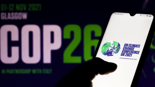 Alternativa à bateria, etanol define seu futuro como combustível na COP26