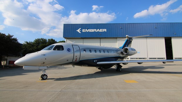 Jato da Embraer realiza primeira travessia transatlântica abastecido por biocombustível