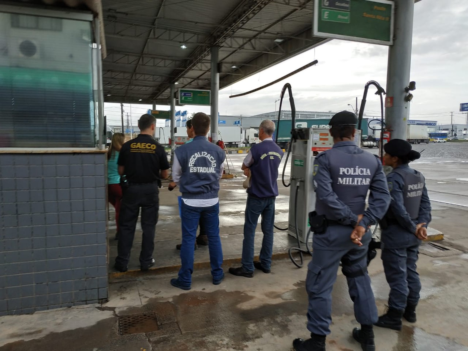 Operação contra esquema de desvio de etanol já prendeu 14 pessoas no Espírito Santo
