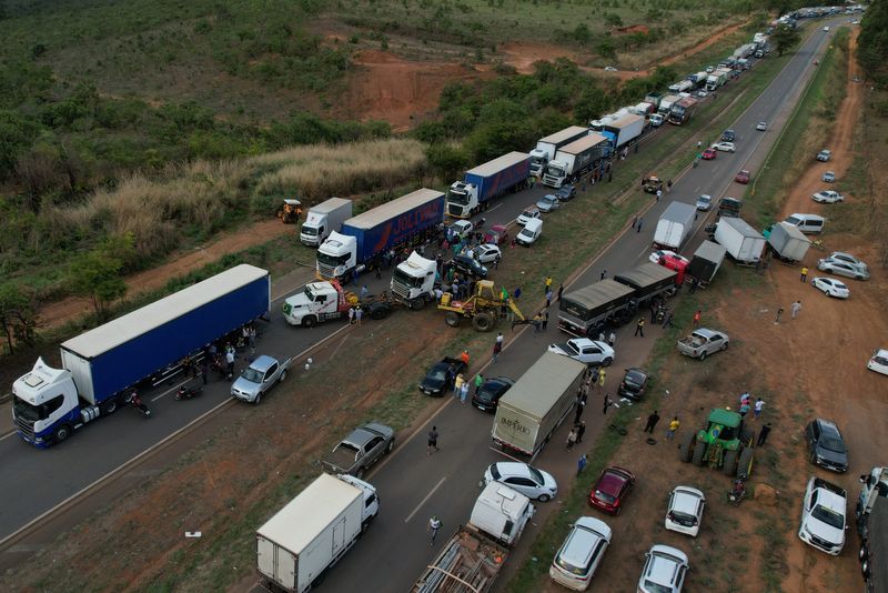 Protestos pró-Bolsonaro atrasam escoamento da produção de milho