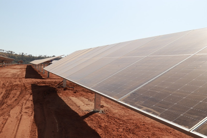 Raízen inaugura usinas fotovoltaicas em Taquaritinga (SP) para fornecimento à Aegea
