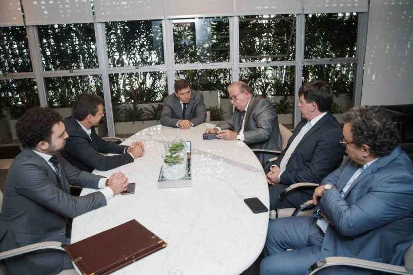 Entidades se unem por política industrial para hidrogênio