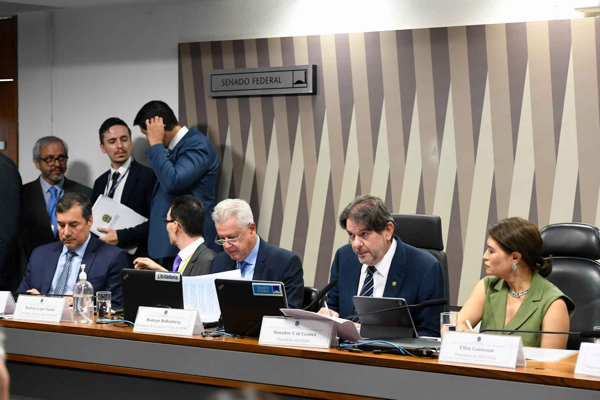 Senado discute entrada do Brasil na corrida do hidrogênio e possibilidade de subsídios