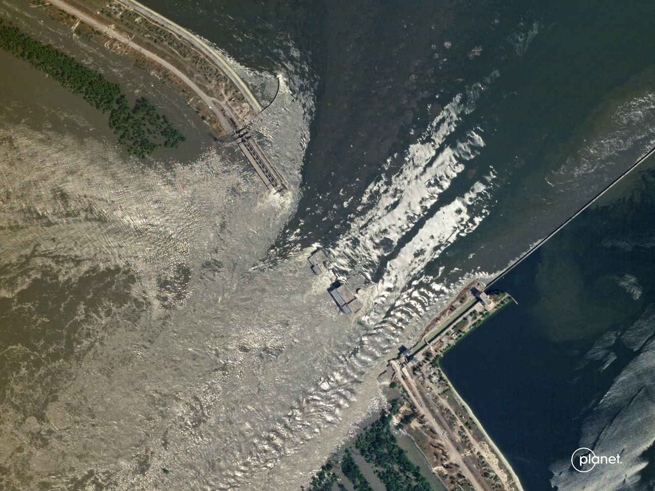 Ucrânia teme perder milhões de toneladas de grãos após colapso de barragem