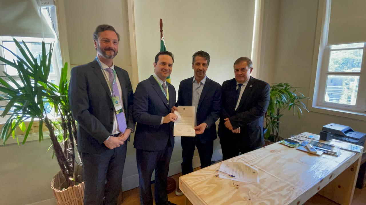 Unica firma protocolo de intenções com o Ministério de Meio Ambiente