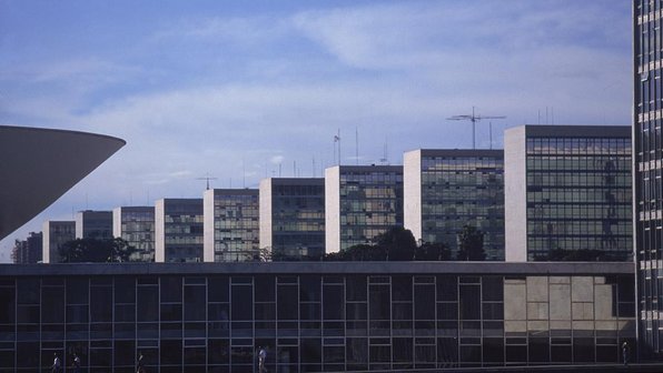 MME divide responsabilidade com Anfavea em decisão sobre a nova mistura de etanol
