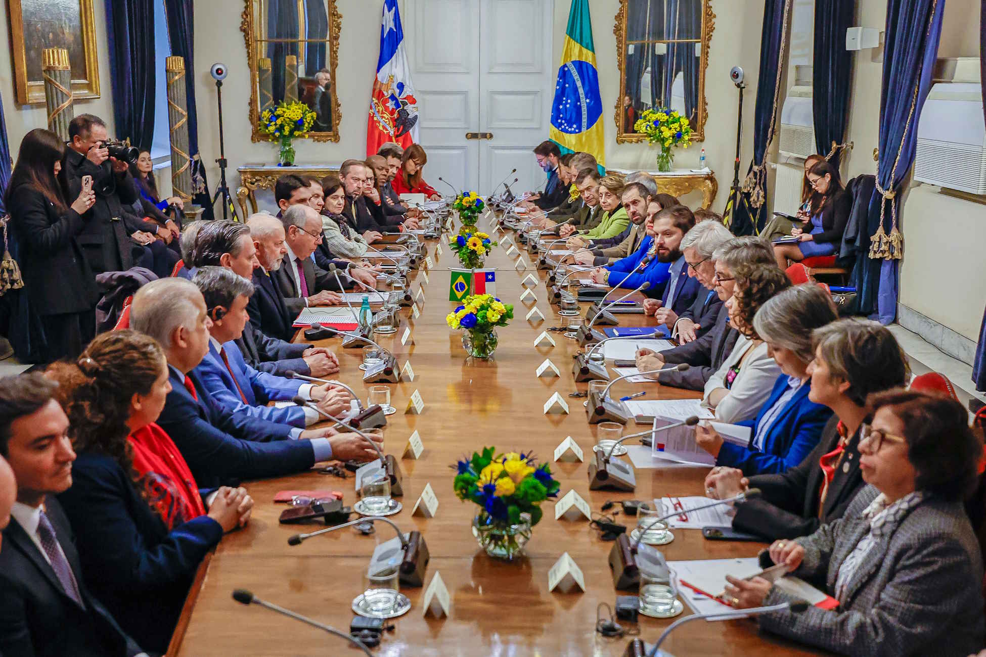 Brasil e Chile criam grupo de trabalho para combustíveis sustentáveis de aviação