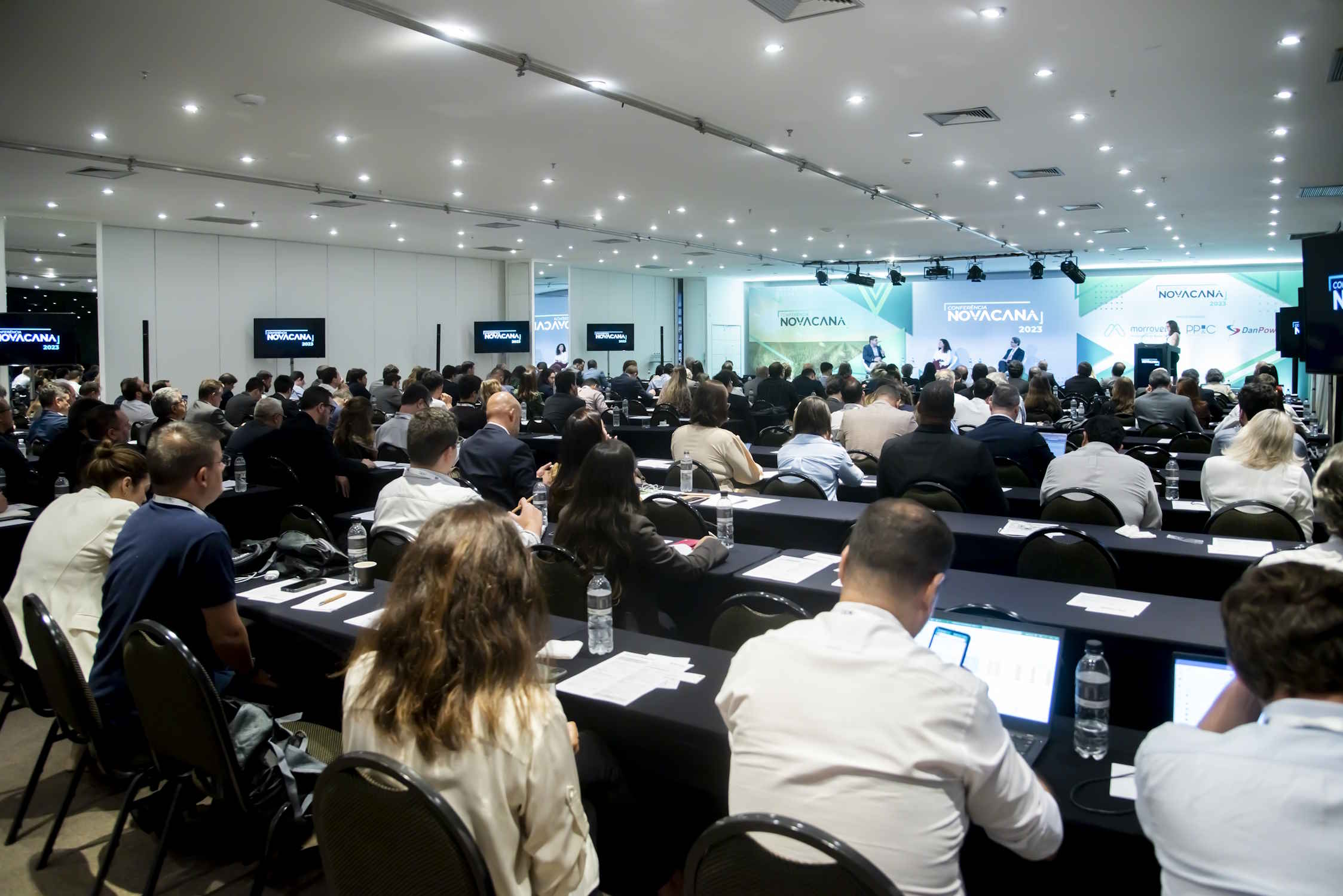 Mercado de etanol tem dificuldade de escoamento, mas pode aumentar produção