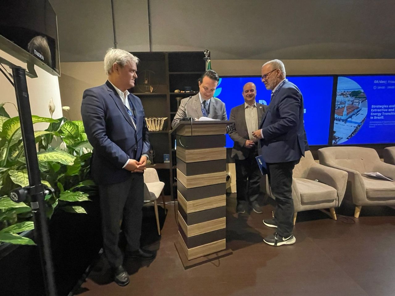 Indústrias de cana, celulose, mineração e petróleo assinam acordo na COP28