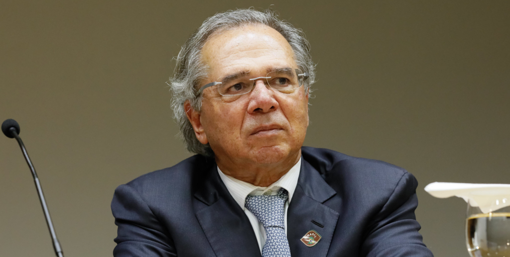 Guedes diz a governadores que menos impostos sobre combustíveis só com reformas