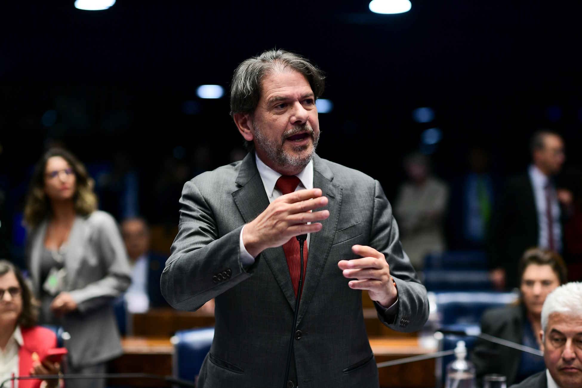 Senado aprova projeto de lei com incentivos para hidrogênio verde e R$ 18,3 bi em subsídios