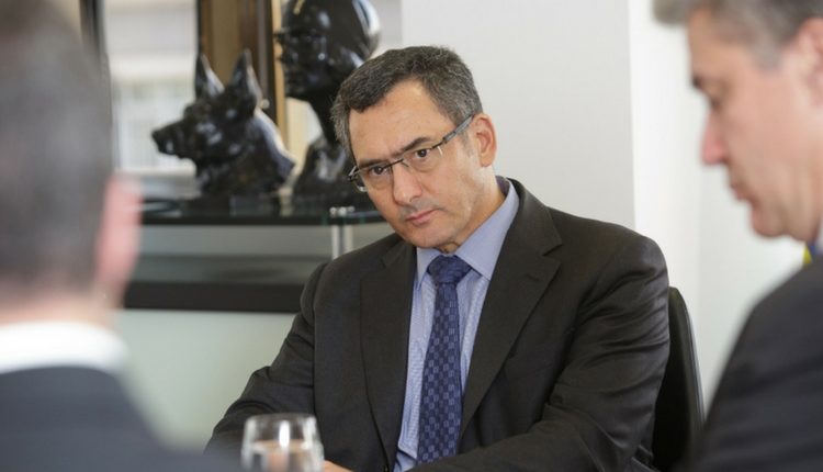 Em momento nenhum governo pediu para Petrobras mudar política de preços, diz Guardia