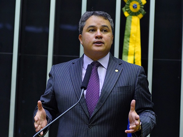 Deputado apresenta projeto de lei exigindo que produtores de cana ganhem por CBios
