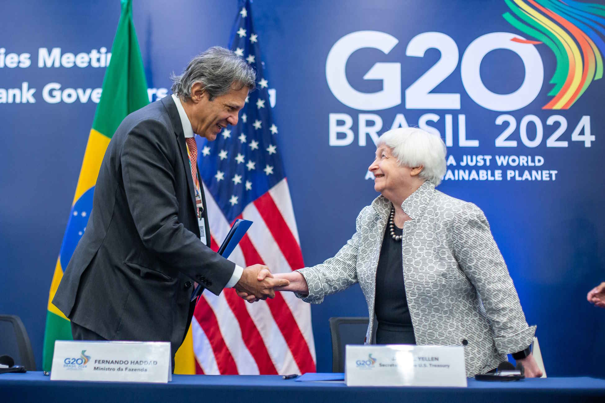 Brasil e EUA fazem parceria na área climática para destravar investimentos sustentáveis