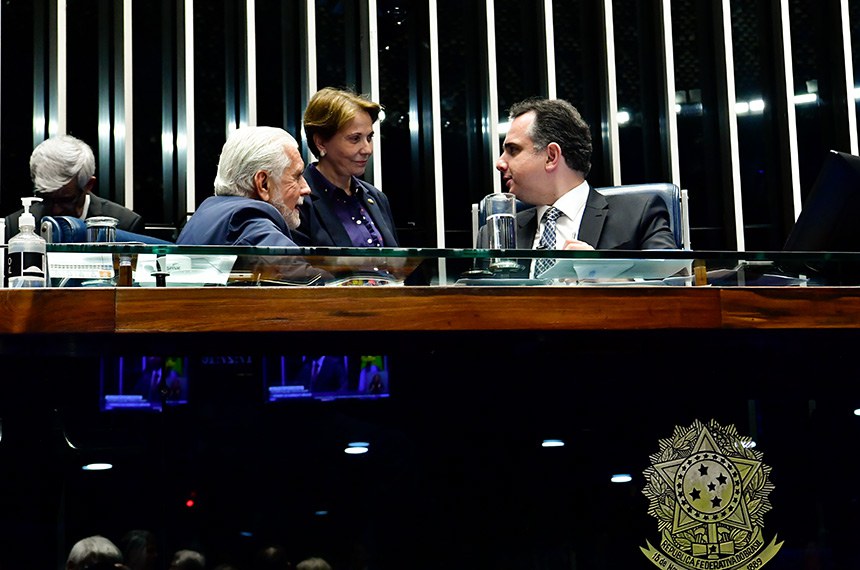 Isenção de PIS/Pasep e Cofins para farelo e óleo de milho passa no Senado