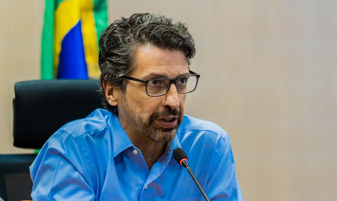 Setor da cana-de-açúcar pede que Joaquim Leite defenda etanol na COP-26