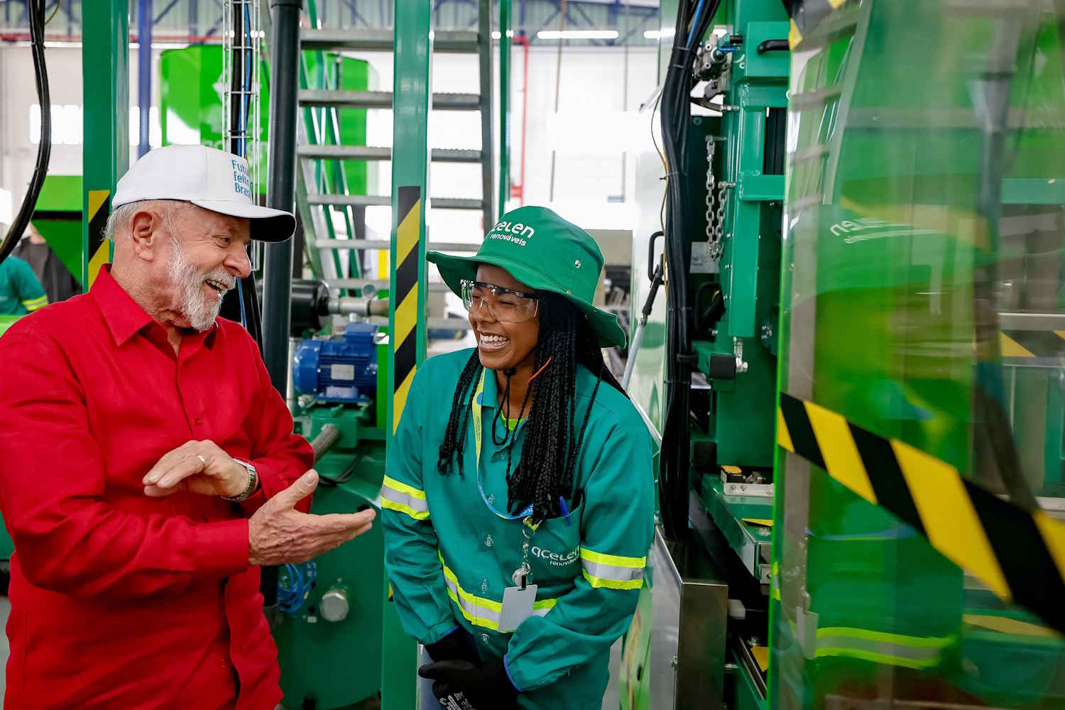Biocombustível de macaúba mudará vida de agricultores em Minas Gerais, diz Lula