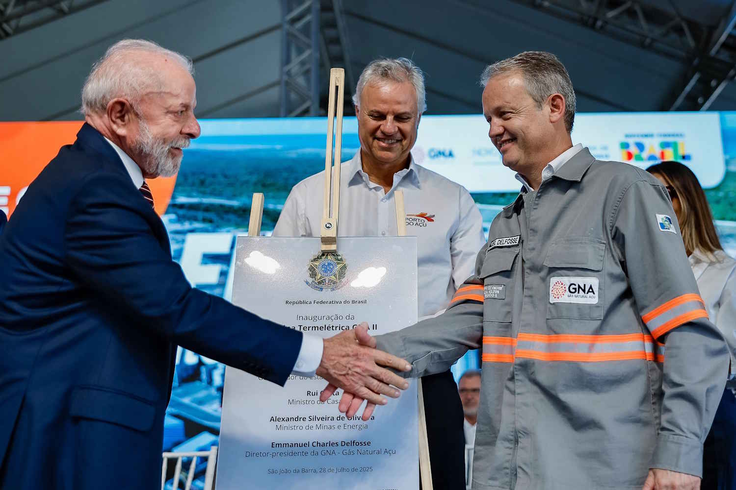 País não vai precisar de combustível fóssil no futuro, afirma Lula, ao inaugurar termelétrica