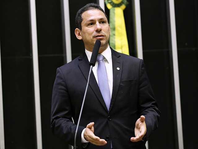 Deputados se mobilizam para aprovar marco do mercado de carbono