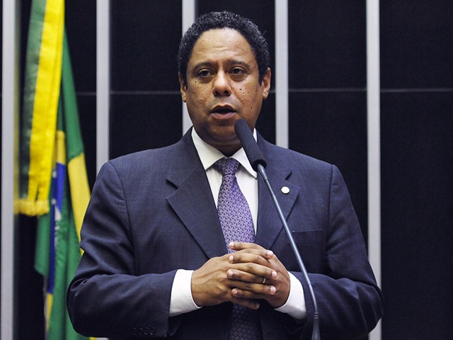 Relatório na Câmara é favorável à venda direta de etanol por usinas de pequeno porte