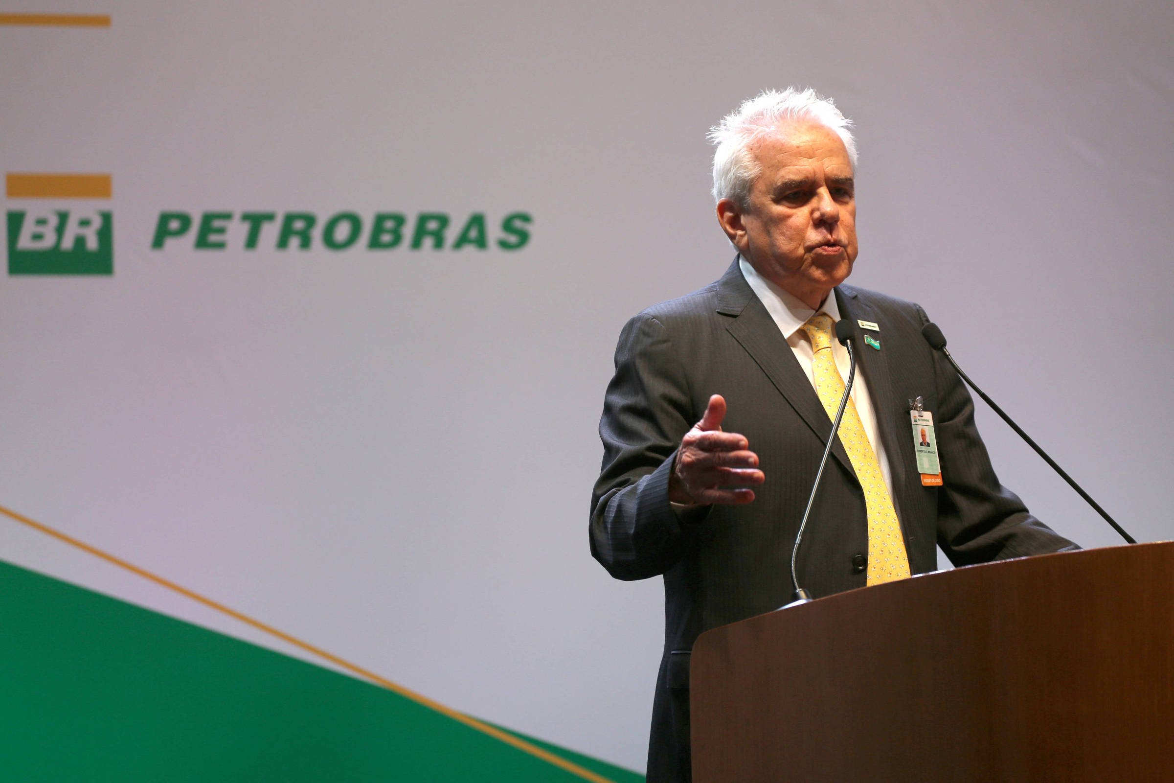 CEO da Petrobras diz que governo nunca interferiu em política de preços da empresa