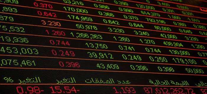 Petróleo sobe fortemente após novos ataques à Arábia Saudita e ao Estreito de Ormuz