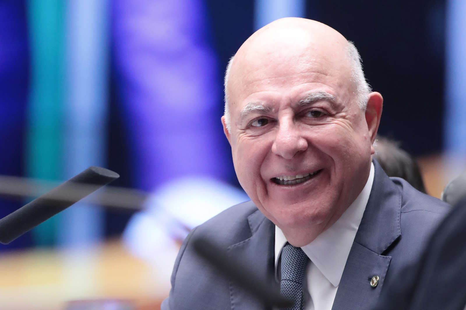 País precisa “se reencontrar com governo” e ter segurança jurídica, afirma Arnaldo Jardim