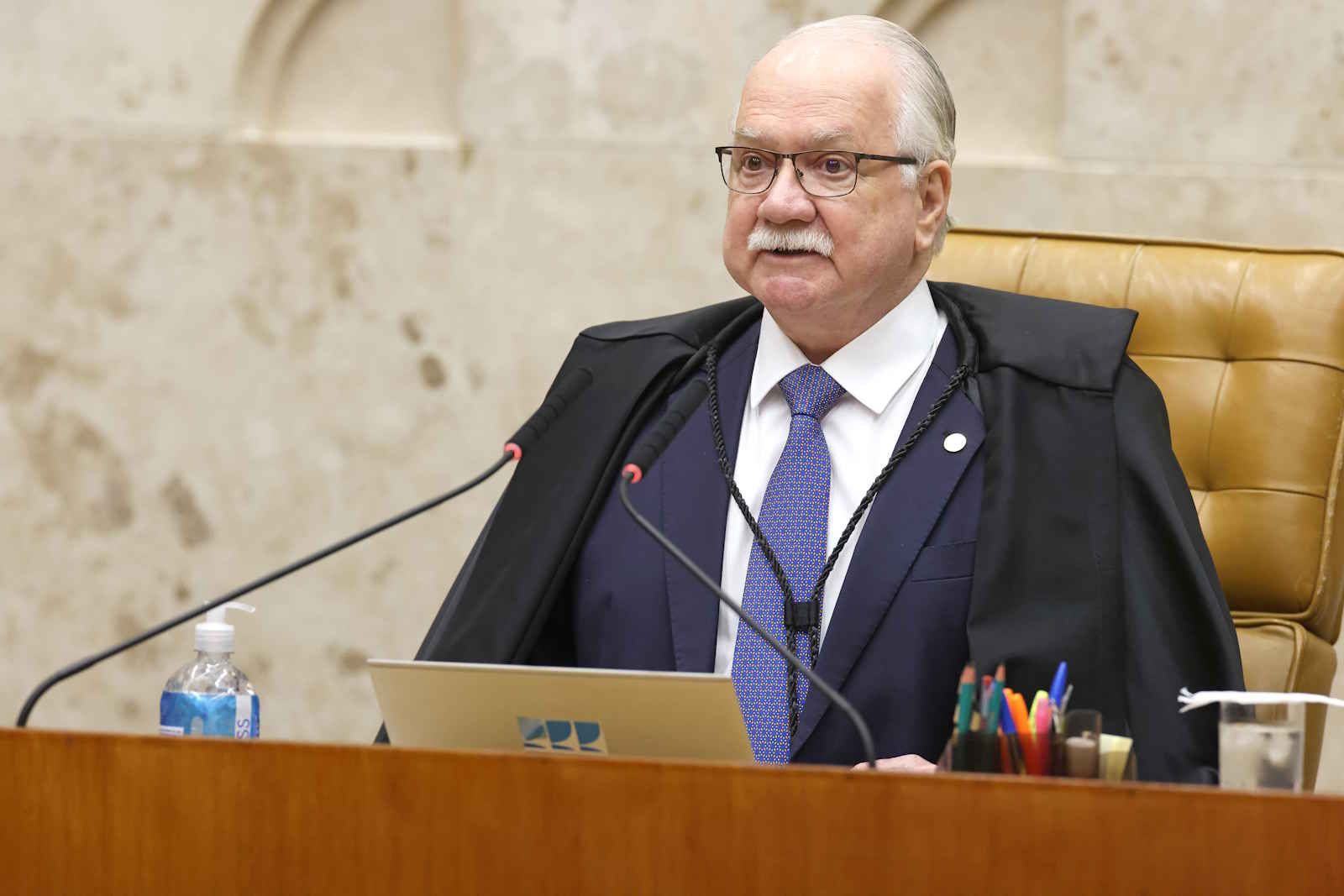 Fachin responde a Gilmar Mendes e fala em “apuração rigorosa” sobre precatórios