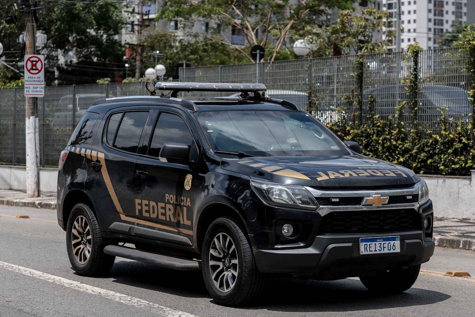 PF identifica grupo criminoso que recebia avisos sobre fiscalizações em postos de combustíveis